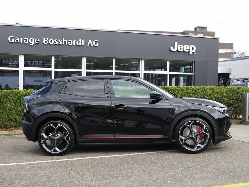 Gebraucht Alfa Romeo Junior Veloce 206 kW (281 PS) 2025 Schwarz SUV