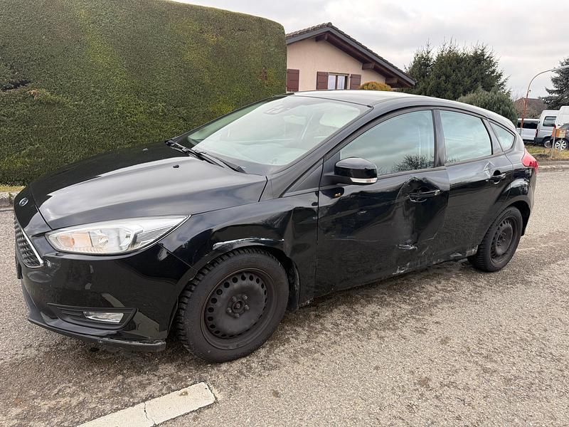 Gebraucht Ford Focus Trend 125 PS (91 kW) 2016