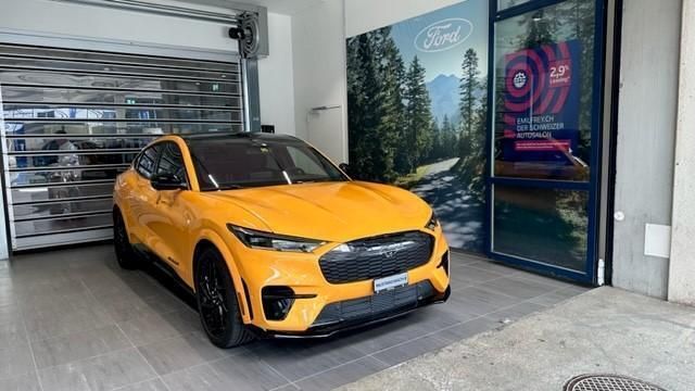 Orange Gebraucht 2023 Ford Mustang Mach-E GT SUV | CHF 54’999 - Bild 1/4