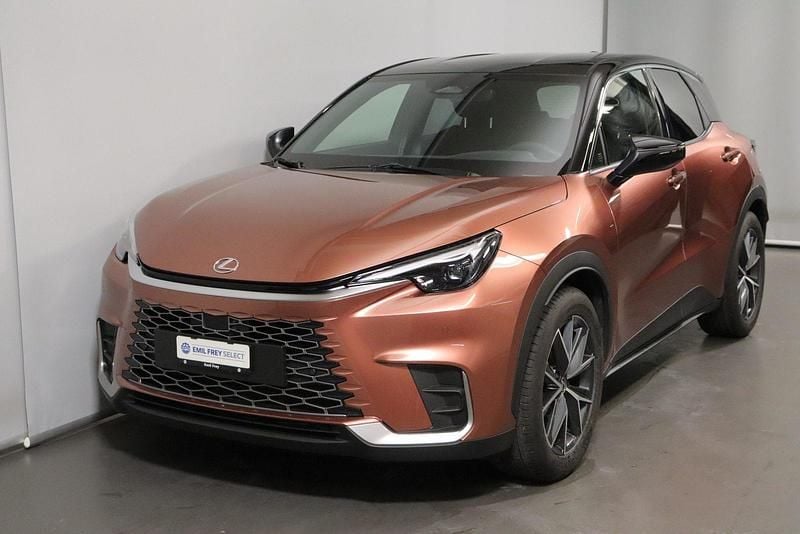 Gebraucht Lexus LBX 136 PS (100 kW) 2024 Bronze SUV