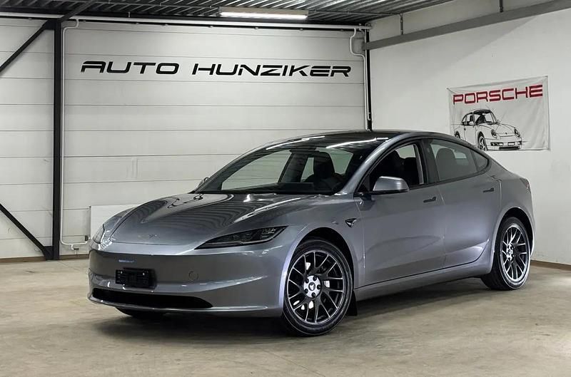 Gebraucht Tesla Model 3 Long Range RWD 235 kW (320 PS) 2026 Silber Limousine