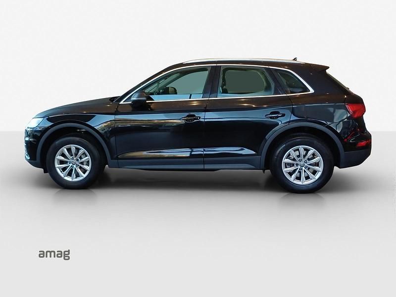 Gebraucht Audi Q5 Ambiente 163 PS (119 kW) 2019 Mythosschwarz metallic SUV