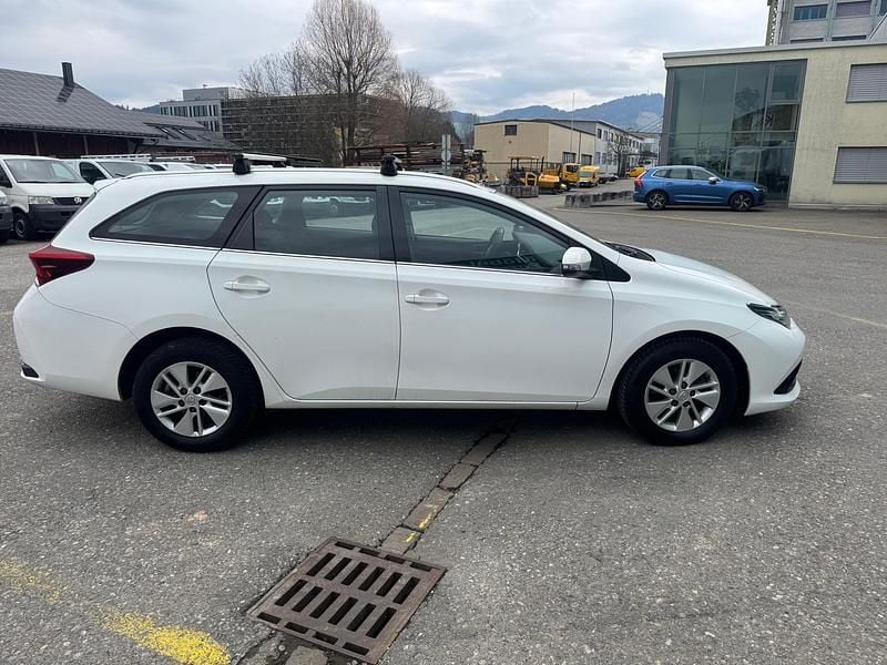 Gebraucht Toyota Auris Touring Sports Sol 116 PS (85 kW) 2015 Kombi