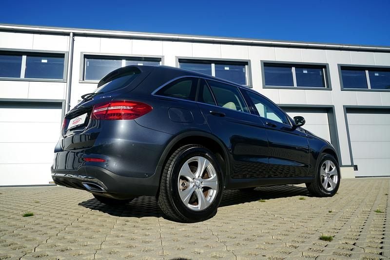 Gebraucht Mercedes GLC250 AMG line 204 PS (150 kW) 2016