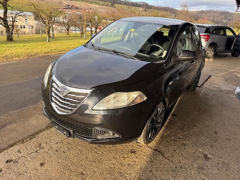 Gebraucht Lancia Ypsilon Platinum 85 PS (62 kW) 2012 Kleinwagen