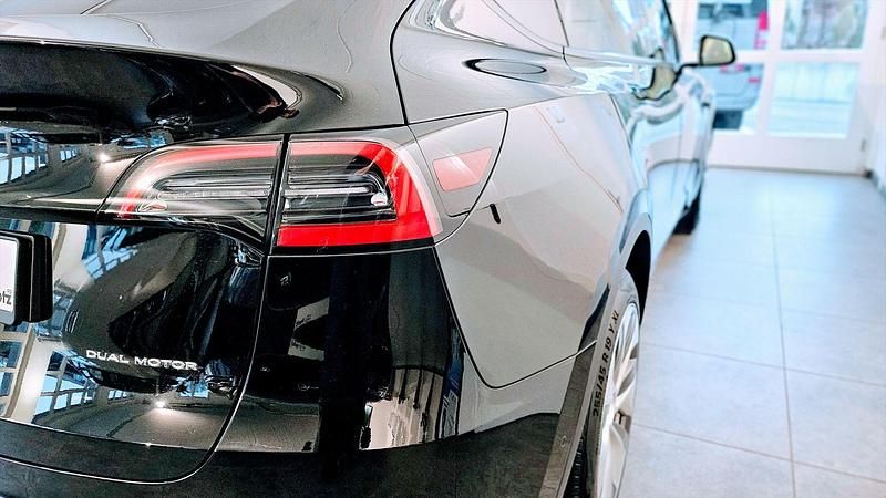 Gebraucht Tesla Model Y 378 kW (514 PS) 2022 SUV