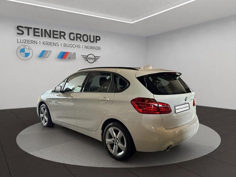 Gebraucht BMW 225 Active Tourer iPerformance 220 PS (161 kW) 2021 Weiss Van / Kleinbus