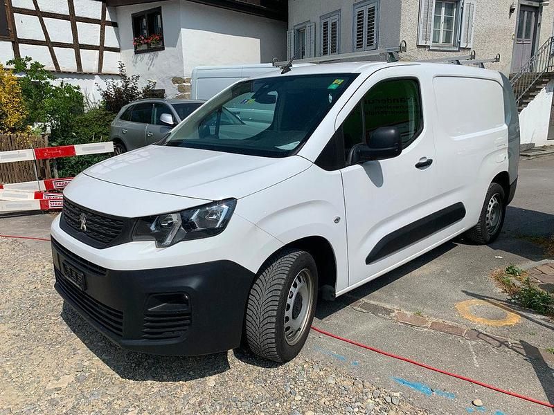 Gebraucht Peugeot Partner Premium 99 PS (72 kW) 2021 Van / Kleinbus
