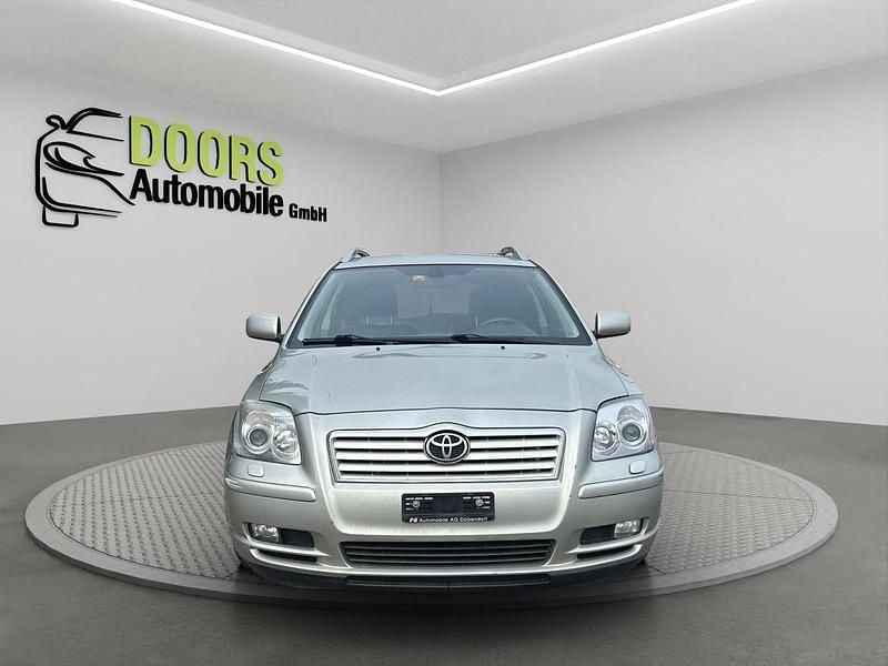Gebraucht Toyota Avensis Sol 163 PS (119 kW) 2005 Kombi