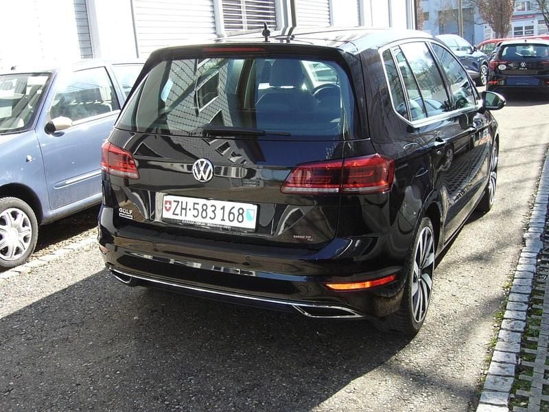 Gebraucht VW Golf Highline 130 PS (95 kW) 2019 Schwarz Van