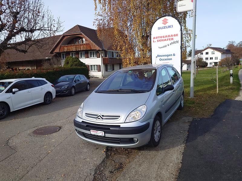 Grau Gebraucht 2009 Citroën Xsara Picasso Van / Kleinbus | CHF 3’700 (Teuer) - Bild 1/4
