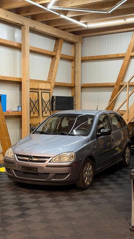 Gebraucht Opel Corsa 90 PS (66 kW) 2005 Kleinwagen