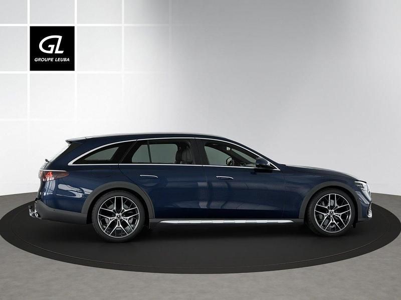 Gebraucht Mercedes E450 Exclusive 367 PS (269 kW) 2024 Blau Kombi