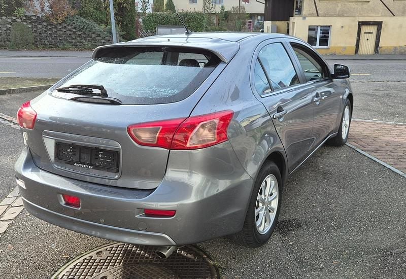 Gebraucht Mitsubishi Lancer 140 PS (102 kW) 2013 Anthrazit Limousine