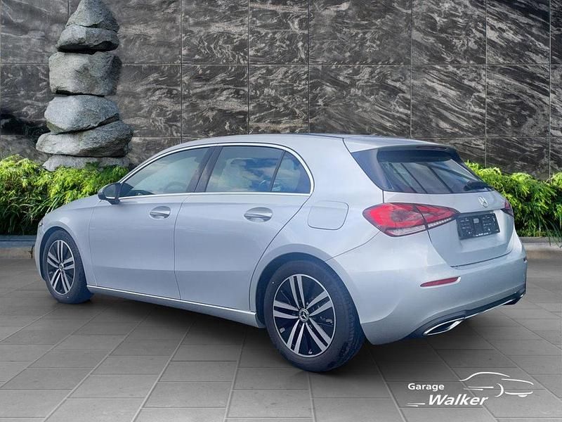 Gebraucht Mercedes A180 Progressive 136 PS (100 kW) 2020 Limousine