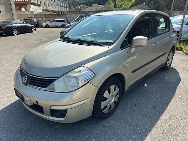 Gebraucht 2008 Nissan Tiida Tekna | CHF 1’000 - Bild 1/4
