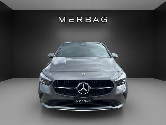 Neu Mercedes B200 163 PS (119 kW) 2025 Grau Van / Kleinbus