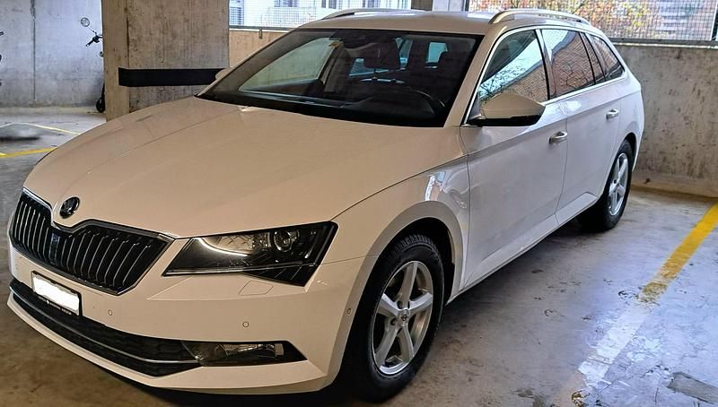 Gebraucht 2016 Skoda Superb Style Kombi | CHF 14’990 (Fairer Preis) - Bild 1/4
