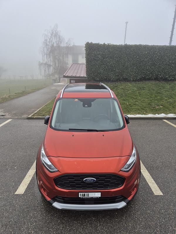 Gebraucht Ford Tourneo Active 120 PS (88 kW) 2021