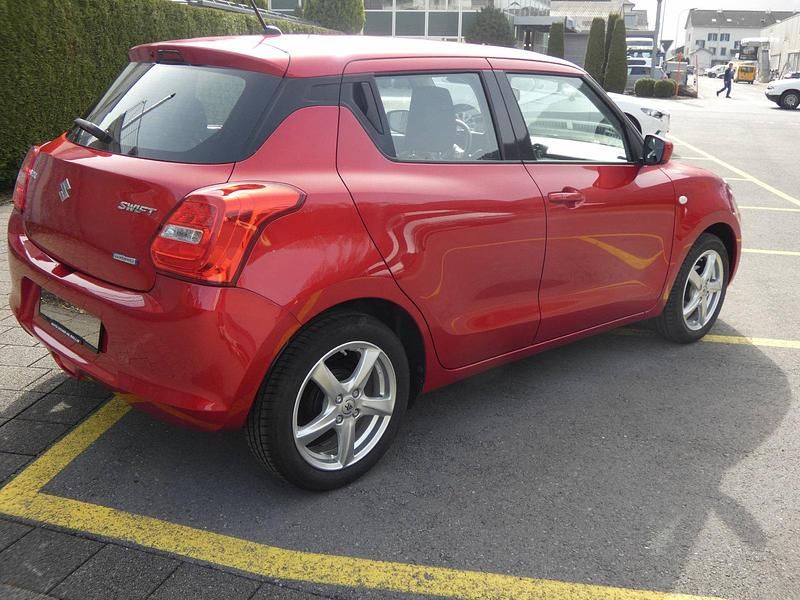 Gebraucht Suzuki Swift 90 PS (66 kW) 2021 Kleinwagen