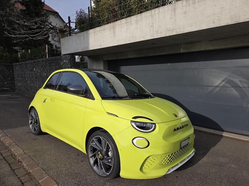 Gebraucht 2023 Fiat 500e Abarth Cabrio | CHF 24’850 (Fairer Preis) - Bild 1/4