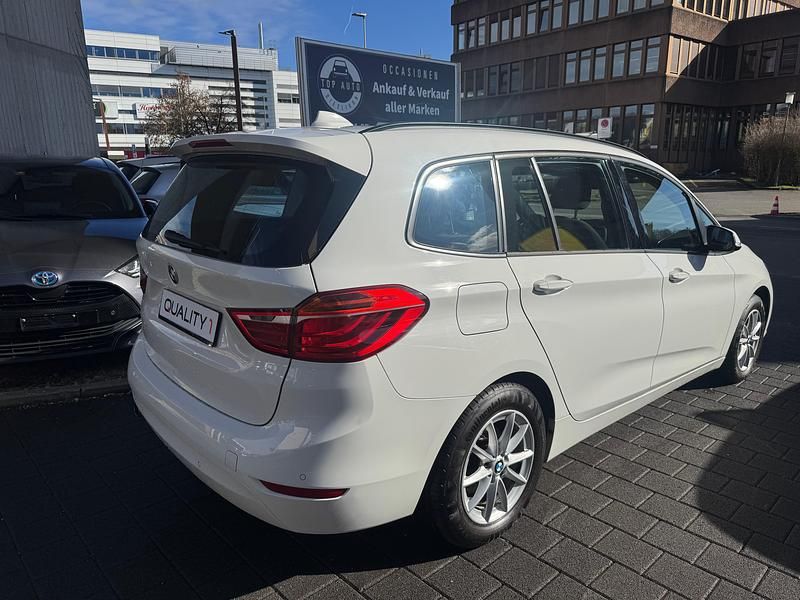 Gebraucht BMW 218 Gran Tourer Sport Line 150 PS (110 kW) 2017 Van / Kleinbus