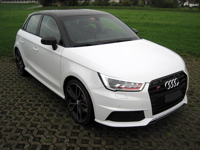 Gebraucht 2018 Audi S1 Sportback Sport Kleinwagen | CHF 24’900 (Fairer Preis) - Bild 1/4