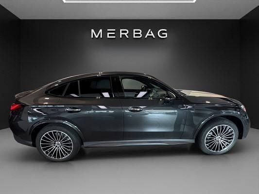 Neu Mercedes GLC300 197 PS (144 kW) 2025 Grau Coupé