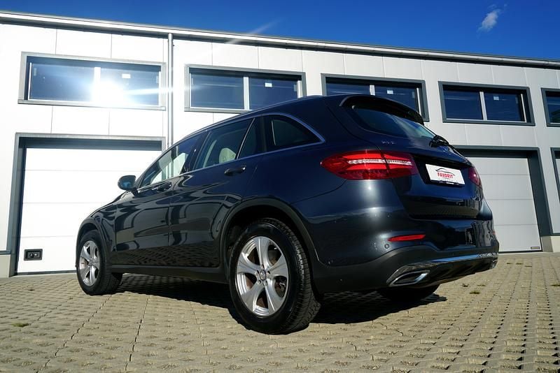 Gebraucht Mercedes GLC250 AMG line 204 PS (150 kW) 2016