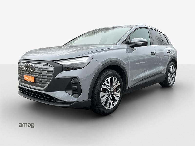 Gebraucht Audi Q4 e-tron Basis 195 kW (266 PS) 2022 Kieselgrau SUV