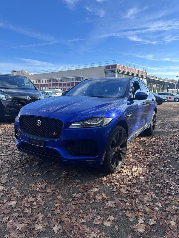 Gebraucht 2016 Jaguar F-Pace R-Sport SUV | CHF 7’900 - Bild 1/4