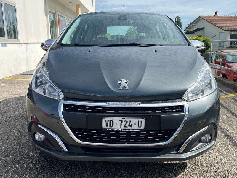 Gebraucht 2017 Peugeot 208 Allure Kleinwagen | CHF 5’900 (Fairer Preis) - Bild 1/4