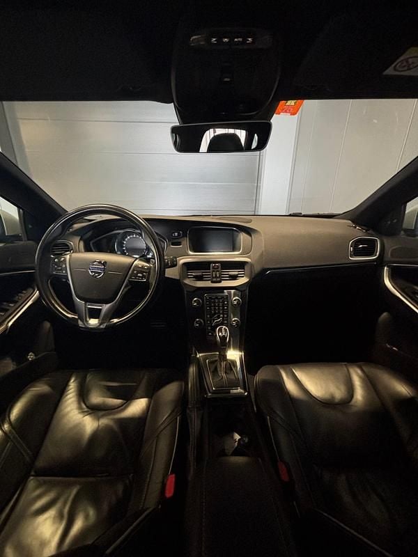 Gebraucht Volvo V40 R-Design Summum 245 PS (180 kW) 2015