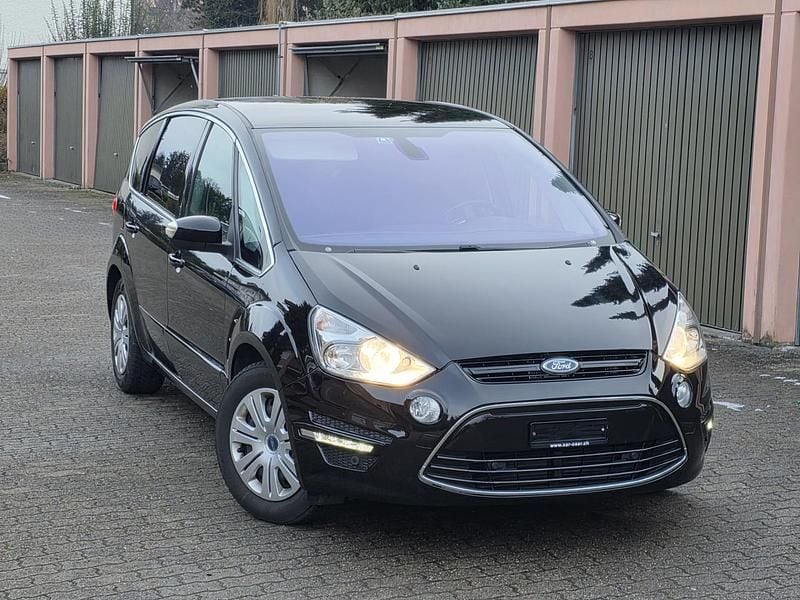 Gebraucht Ford S-MAX S 140 PS (102 kW) 2014 Van / Kleinbus