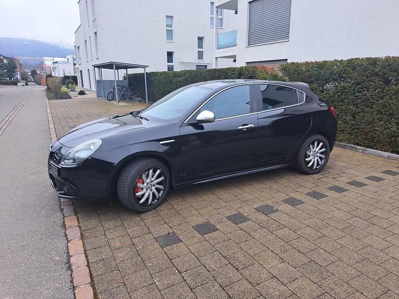 Gebraucht Alfa Romeo Giulietta Distinctive 120 PS (88 kW) 2011 Kleinwagen
