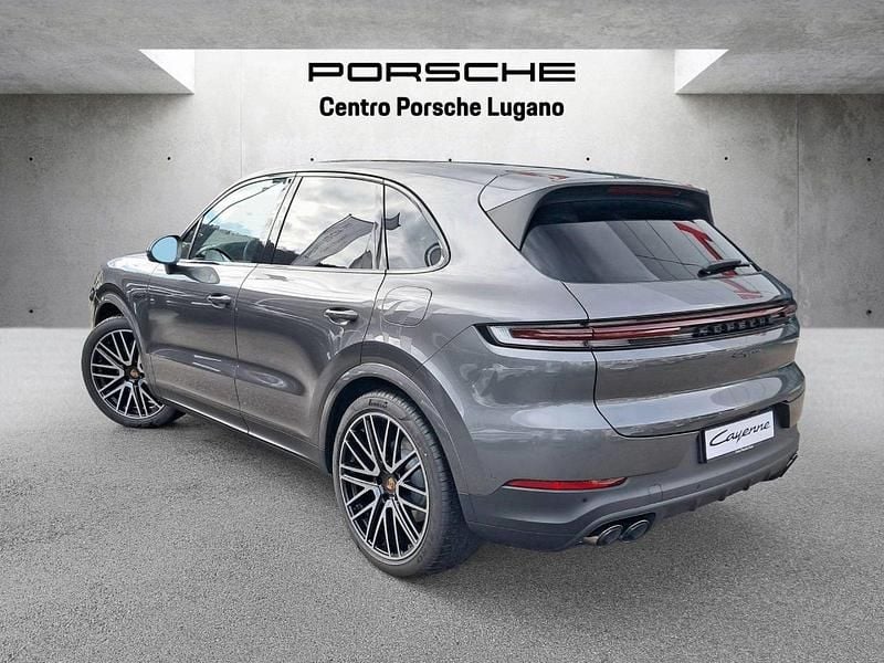 Gebraucht Porsche Cayenne 470 PS (345 kW) 2025 SUV