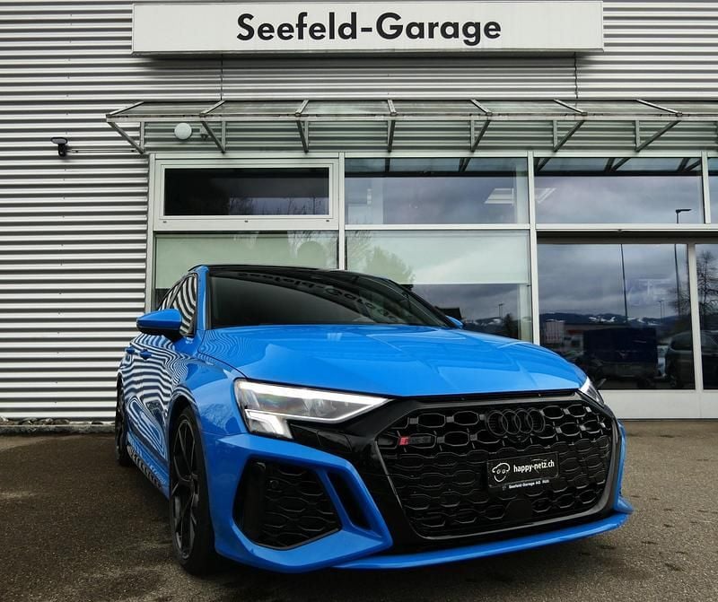 Blau Gebraucht 2023 Audi RS3 Ambiente Limousine | CHF 56’999 (Fairer Preis) - Bild 1/4