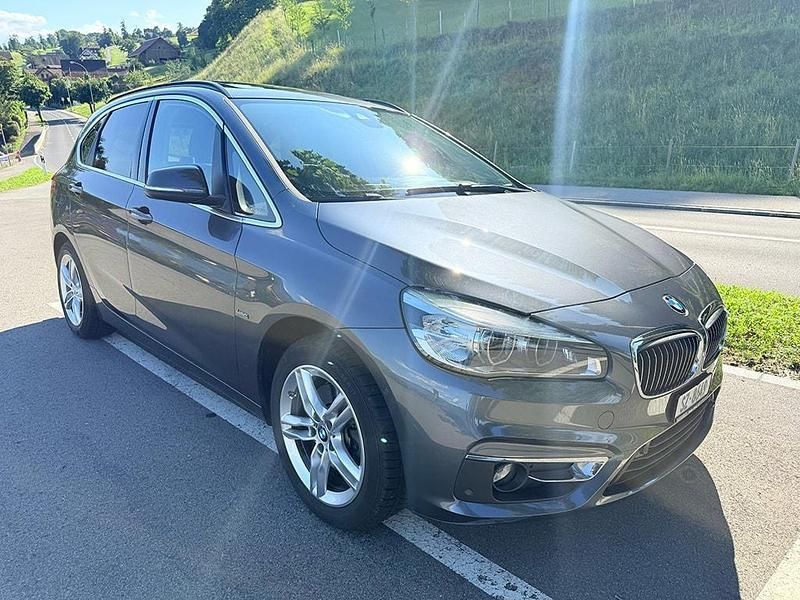 Gebraucht BMW 220 Active Tourer Luxury Line 192 PS (141 kW) 2017 Van / Kleinbus