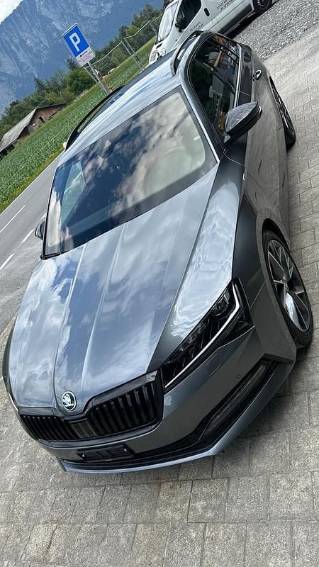 Gebraucht Skoda Superb SportLine 200 PS (147 kW) 2024 Kombi