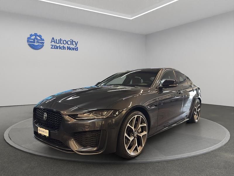 Anthrazit Gebraucht 2025 Jaguar XE Limousine | CHF 65’999 - Bild 1/4