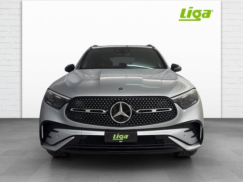 Neu Mercedes GLC200 AMG line 227 PS (166 kW) 2025 SUV