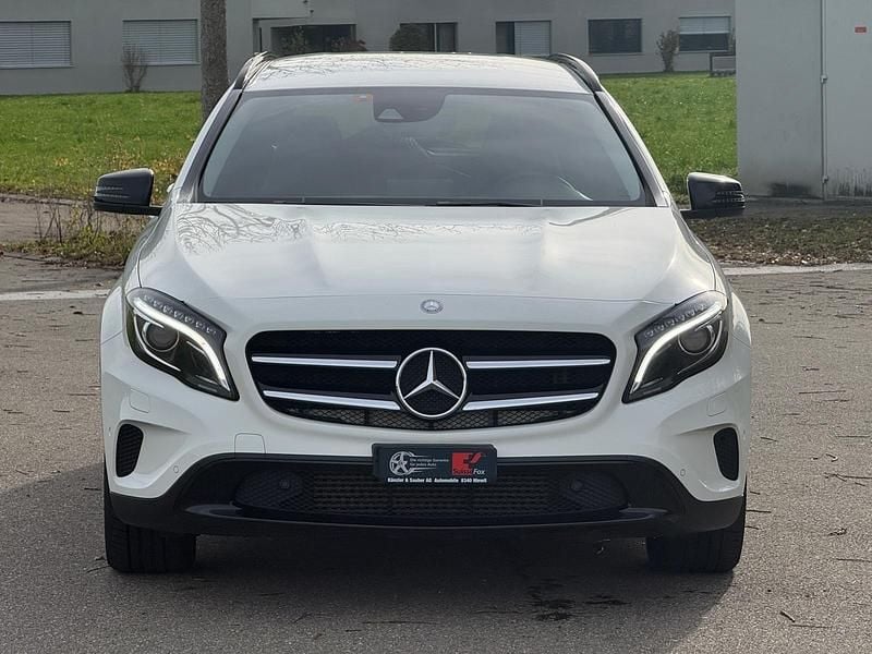 Gebraucht 2016 Mercedes GLA200 Night SUV | CHF 12’900 - Bild 1/4
