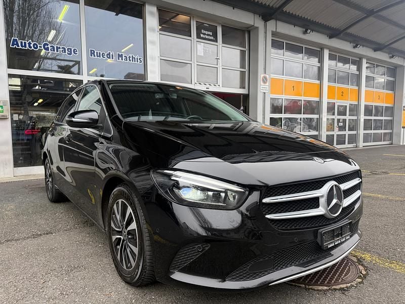 Gebraucht 2021 Mercedes B200 Progressive Van / Kleinbus | CHF 20’900 (Guter Preis) - Bild 1/4