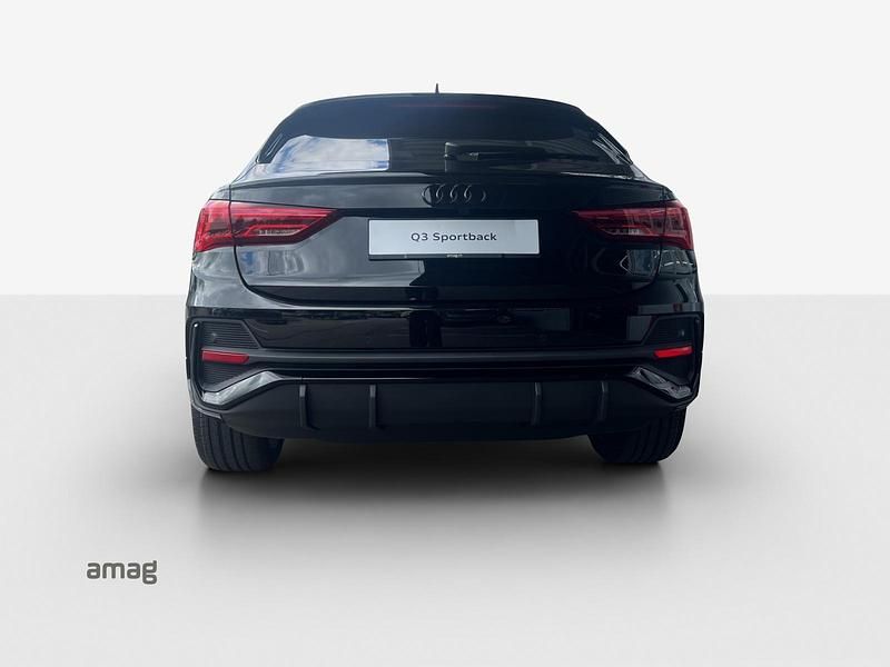 Gebraucht Audi Q3 Sportback Attraction 150 PS (110 kW) 2025 Mythosschwarz metallic SUV