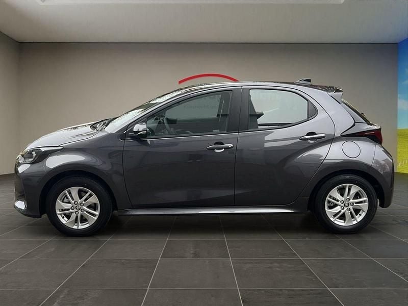 Neu Toyota Yaris Hybrid Comfort 116 PS (85 kW) 2025 Grau Kleinwagen