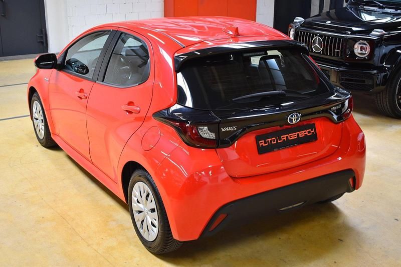 Gebraucht Toyota Yaris Hybrid Comfort 116 PS (85 kW) 2021 Kleinwagen