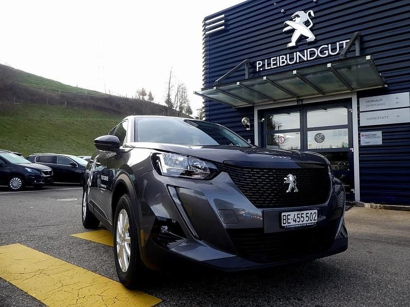 Grau Gebraucht 2022 Peugeot 2008 Active SUV | CHF 25’500 - Bild 1/4