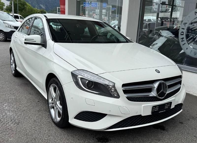 Weiss Gebraucht 2014 Mercedes A200 Urban Limousine | CHF 15’900 (Fairer Preis) - Bild 1/4