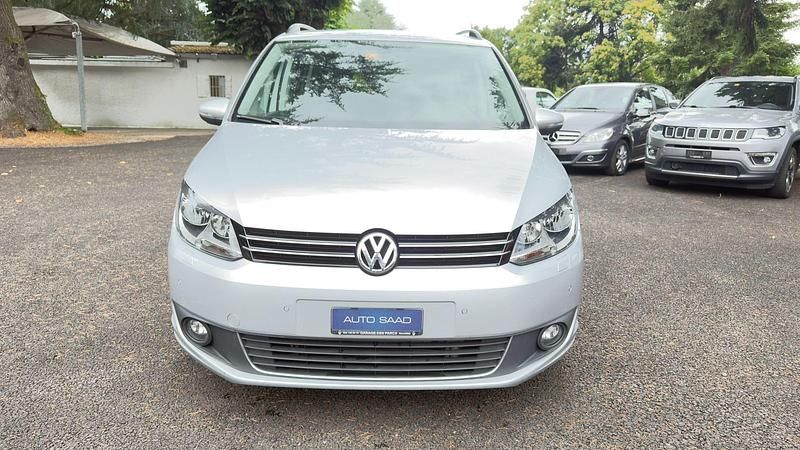 Gebraucht 2015 VW Touran Comfortline Van / Kleinbus | CHF 9’900 - Bild 1/4