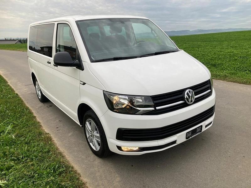 Gebraucht VW Multivan Trendline 150 PS (110 kW) 2018 Van
